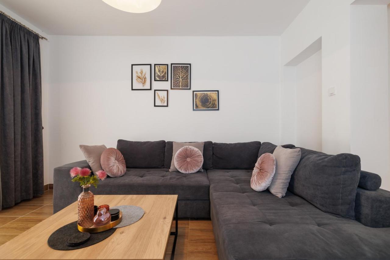 Spacious And Modern App With Big Terrace Malinska Ngoại thất bức ảnh