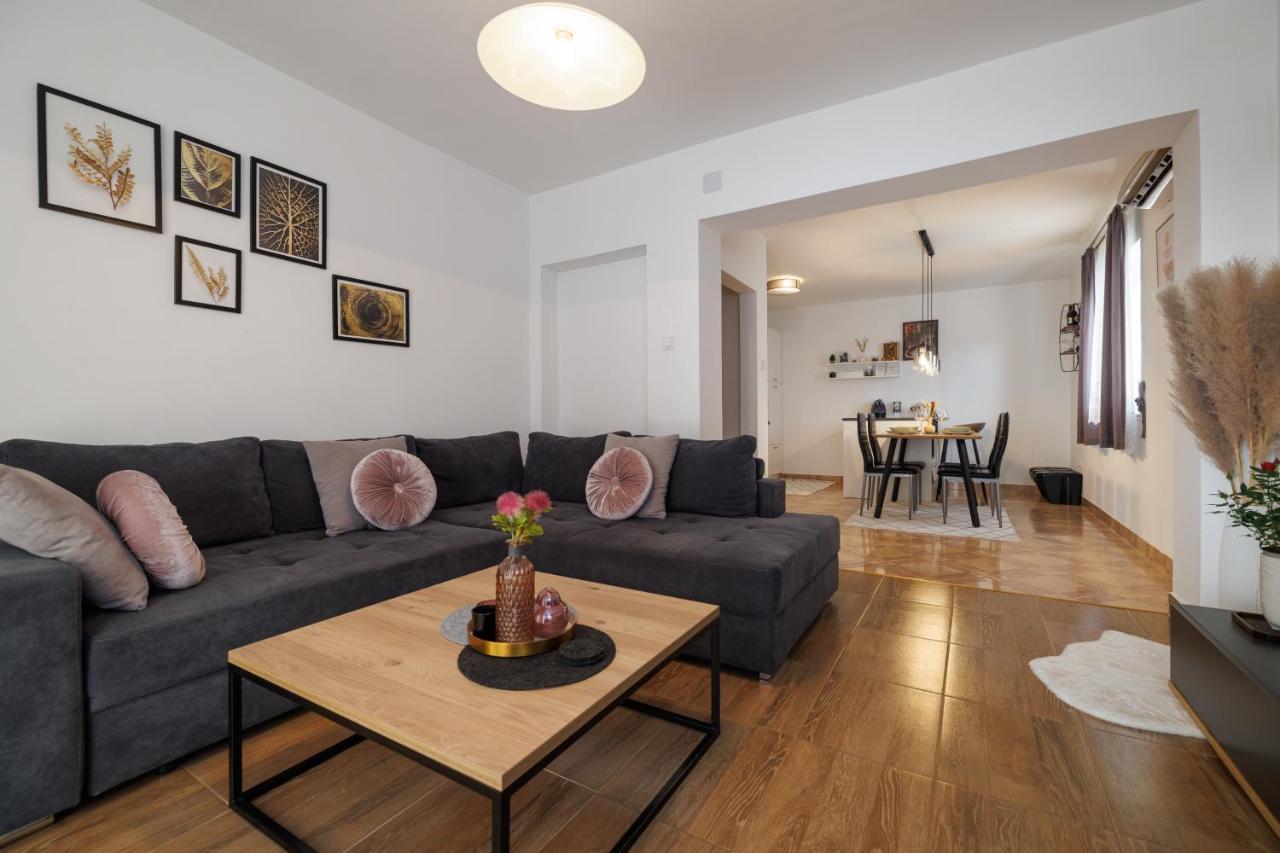 Spacious And Modern App With Big Terrace Malinska Ngoại thất bức ảnh
